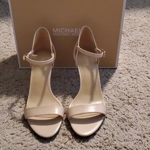 Women's Michael Kors Nude/ Cream Colored Heels